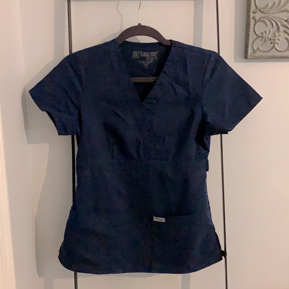 Grey’s Anatomy navy blue scrub top